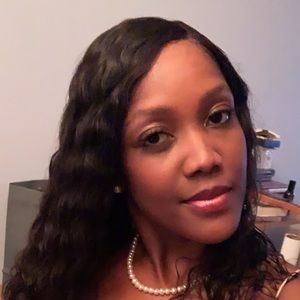 Meet your Posher, Corie